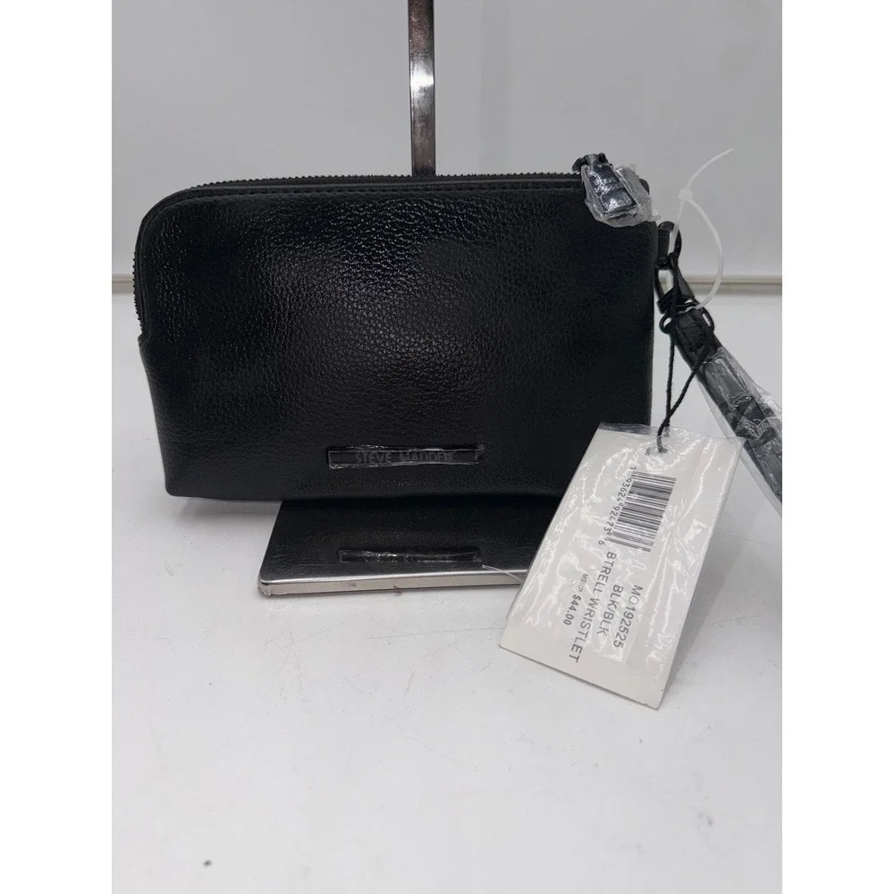 Steve Madden BTRELL Wristlet Black Pebbled Faux Leather Triple Zip MO192525